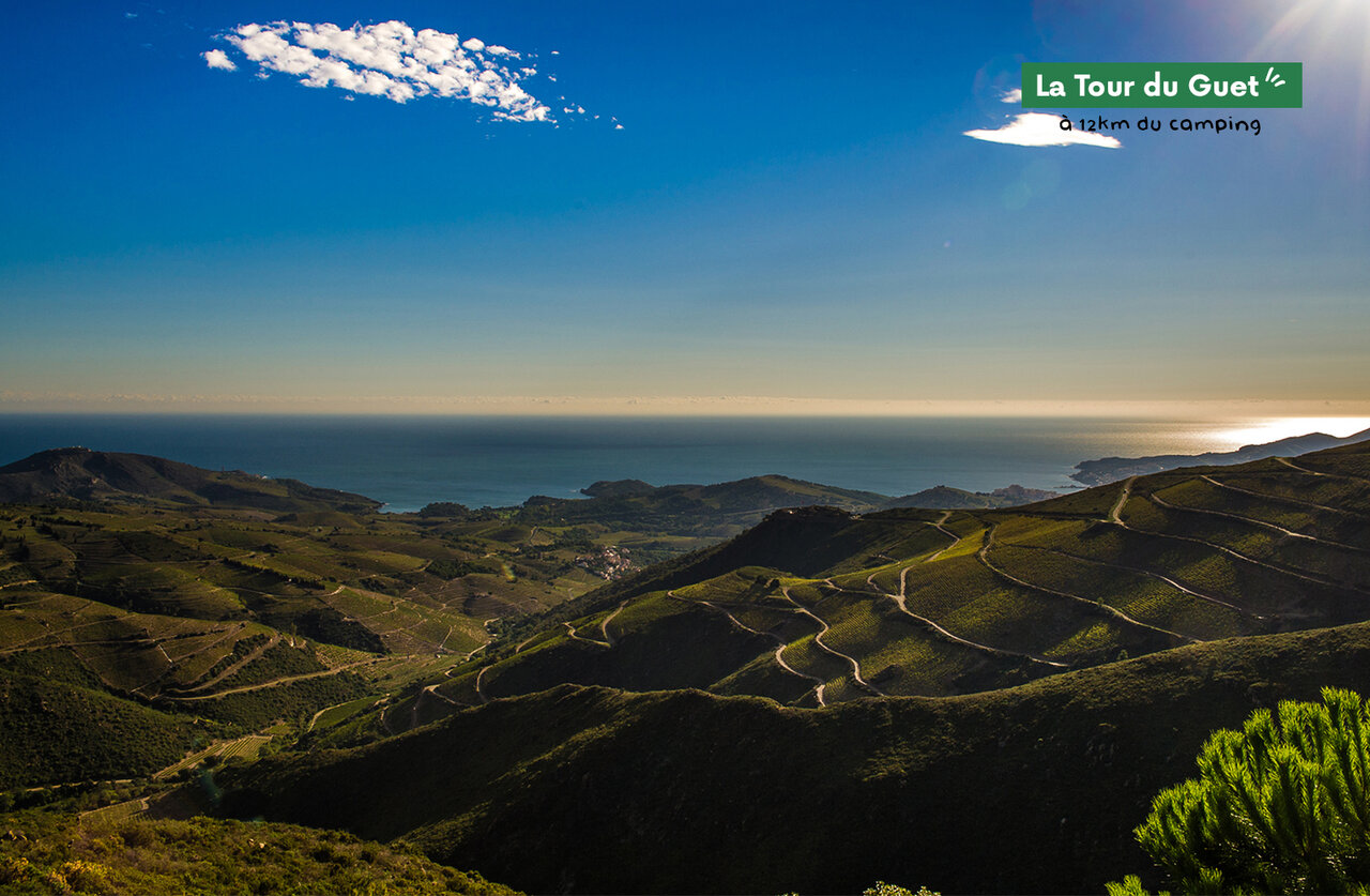 Vista panor�mica de La Tour du Guet, lugar para visitar cerca de Argel�s-sur-Mer.