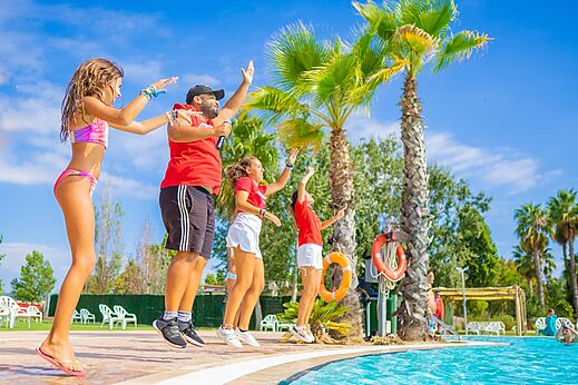 Animaci�n infantil y animador cerca de la piscina CAPFUN Tordera-Nacions.