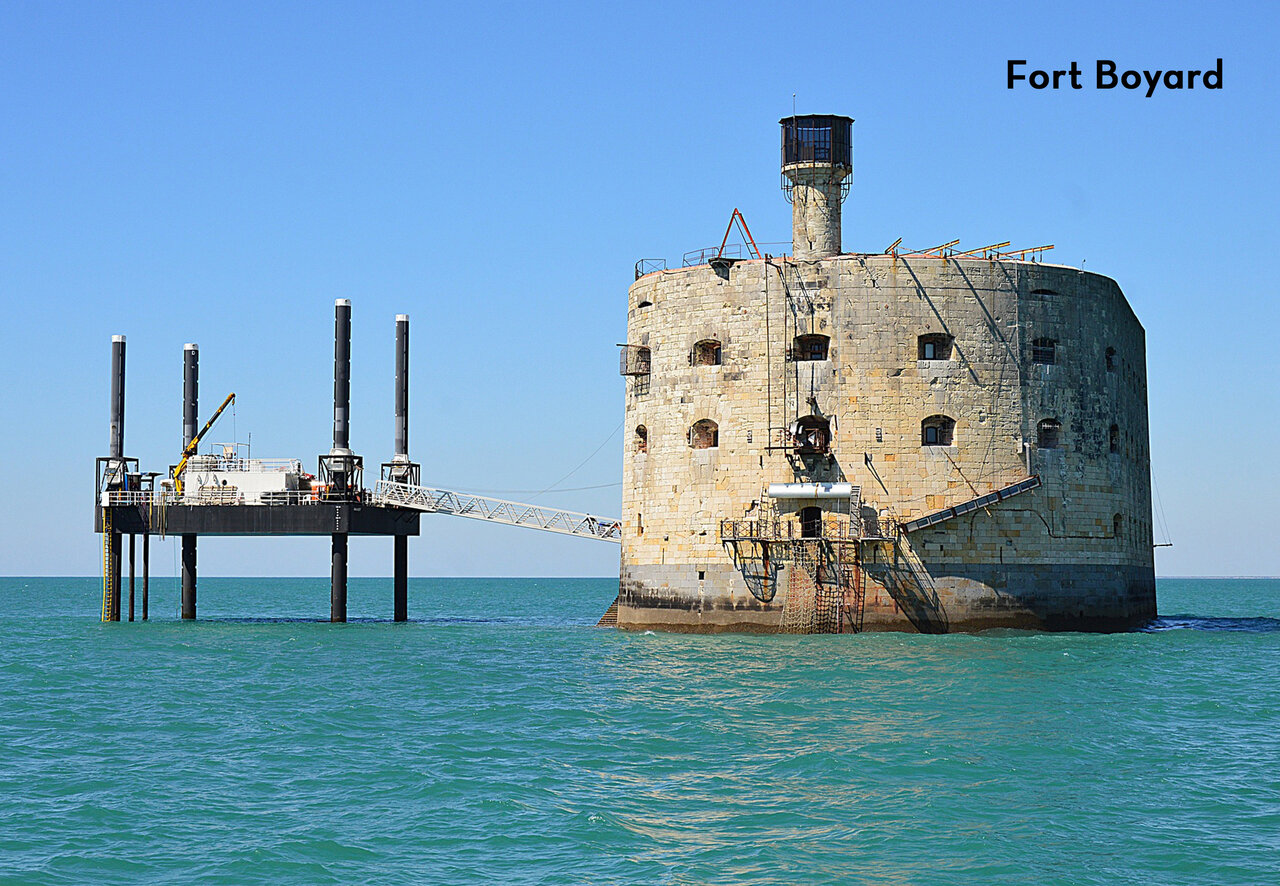 Fort Boyard, monumento hist�rico emblem�tico para visitar cerca de Breuillet, Charente-Maritime.