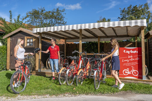 Alquiler de bicicletas y cascos en el camping CAPFUN Val d'Authie en Villers sur Authie (80).