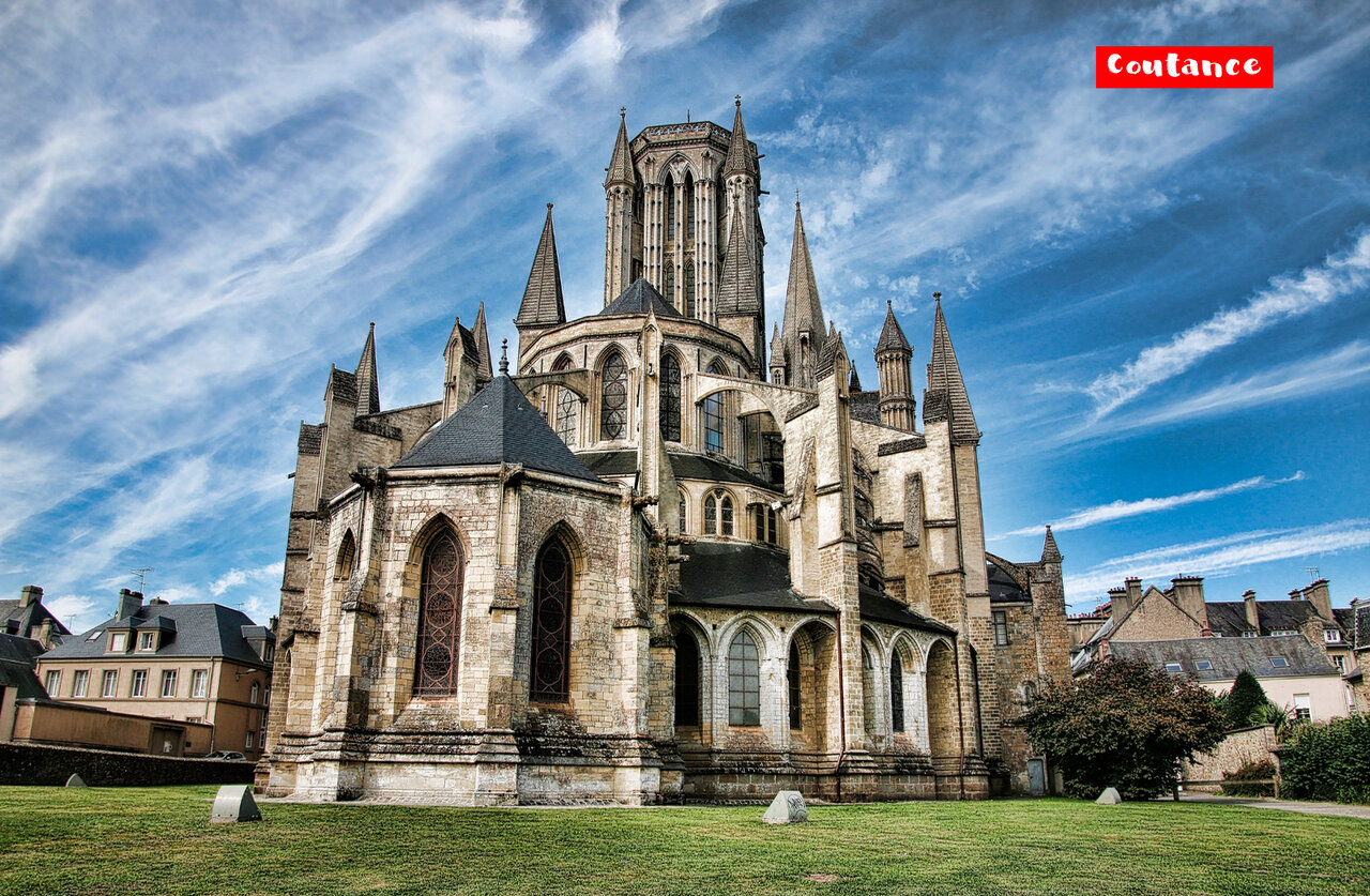 Catedral de Coutances, monumento hist�rico para visitar en Normand�a.