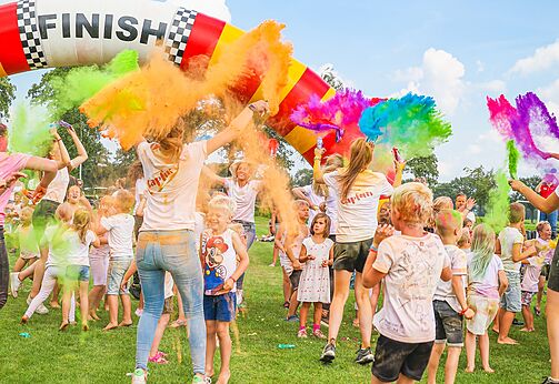 Animación colorida para niños y adultos en el camping CAPFUN Vlinderloo en Enschede.