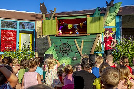 Animación espectáculo de marionetas para niños en el camping CAPFUN de Wondermolen en Molenschot.