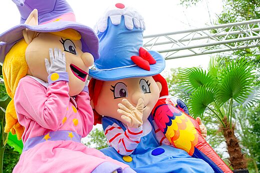 Mascotas alegres en el camping CAPFUN Zagarella en LONGEVILLE SUR MER (85).